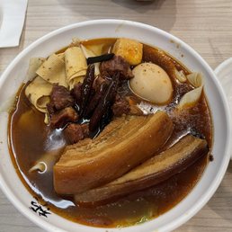 Signature dish , with added pork belly. Definitely a very rich dish, flavor packed. But beware, tastes very oily