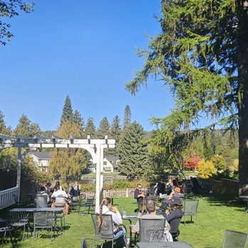 Watershed Coffee Roasters - dog friendly outdoor seating area - Coffee & Tea Near Me - Bend, Oregon Watershed Coffee Roasters - dog friendly outdoor seating area - Coffee & Tea Near Me - Bend, Oregon