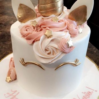 Monique's Cake Company - Unicorn birthday cake - Bakeries Near Me - Brownsville, Texas Monique's Cake Company - Unicorn birthday cake - Bakeries Near Me - Brownsville, Texas