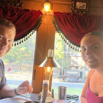 Jubilee Railroad - Cute dinner table in the train car - Resorts Near Me - Dunsmuir, California Jubilee Railroad - Cute dinner table in the train car - Resorts Near Me - Dunsmuir, California