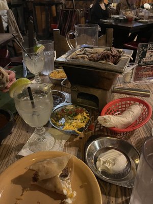 El Tiempo Cantina by null