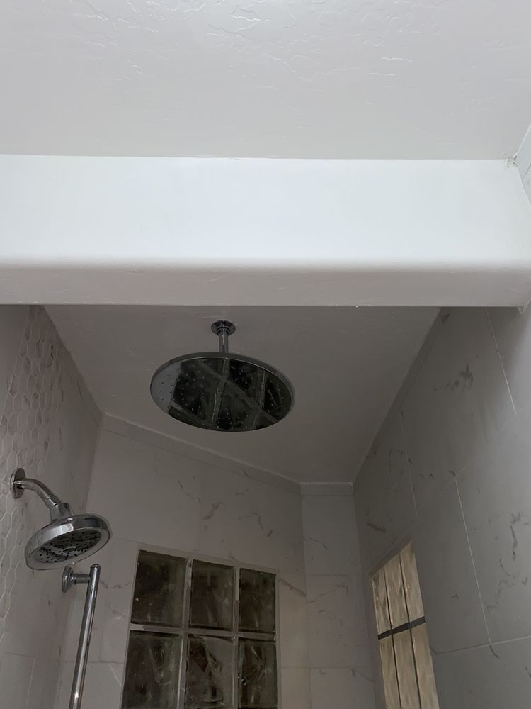 Slide of Handyman services by Abel Cruz