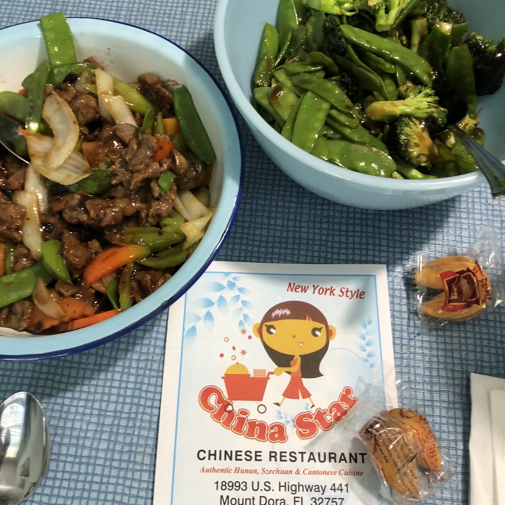 This is the snow pea and broccoli vegetable dish and the black bean beef. This is the snow pea and broccoli vegetable dish and the black bean beef.
