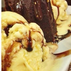 Café Feito a Grão - Recife - Brownie com sorvete!
