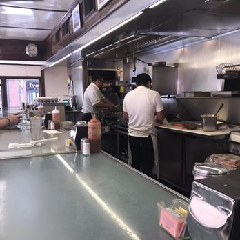 Capitol Diner - Diners Near Me - Lynn, Massachusetts