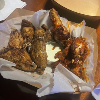 The Local - Lemon Pepper and Spicy Korean BBQ -so good - Dive Bars Near Me - Atlanta, Georgia The Local - Lemon Pepper and Spicy Korean BBQ -so good - Dive Bars Near Me - Atlanta, Georgia