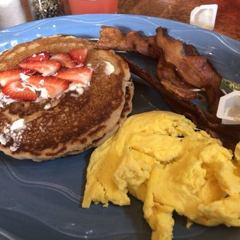 Oscar's Cafe - Cake Combo - Mexican Near Me - Springdale, Utah