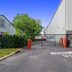 Public Storage