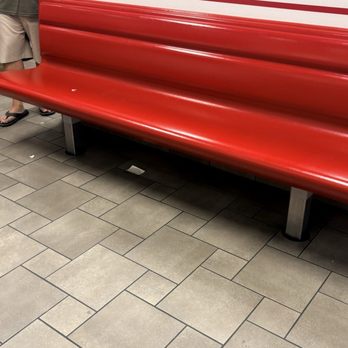 In-N-Out Burger - Waiting for orders bench - Burgers Near Me - San Diego, California In-N-Out Burger - Waiting for orders bench - Burgers Near Me - San Diego, California