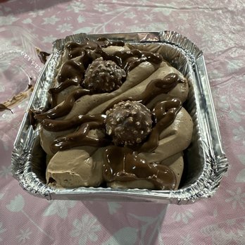 Bake It Mine - Ferrero Rocher Cheesecake - Food Trucks Near Me - Fresno, California