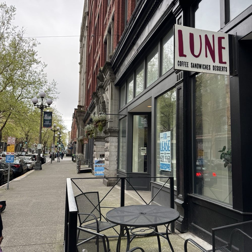 Lune Cafe - Desserts Near Me - Seattle, Washington