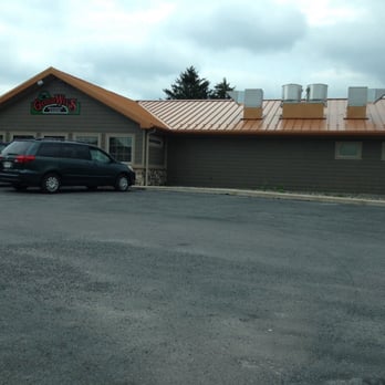 Good Wil's Restaurant - two cars parked in front of the building - American Near Me - Milton, Pennsylvania