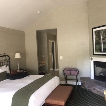 Oregon Garden Resort - Room 202 at the Resort.  Very comfy and inviting - Hotels Near Me - Silverton, Oregon