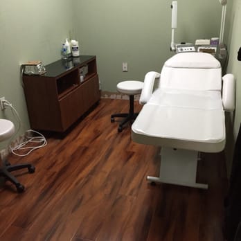 Lanza Nail - New look of the waxing room.wood floor is now applied ^^ - Nail Salons Near Me - Fort Worth, Texas Lanza Nail - New look of the waxing room.wood floor is now applied ^^ - Nail Salons Near Me - Fort Worth, Texas
