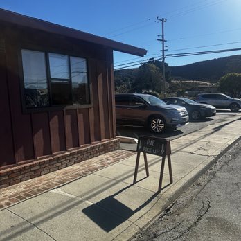 Duarte's Tavern - American Near Me - Pescadero, California