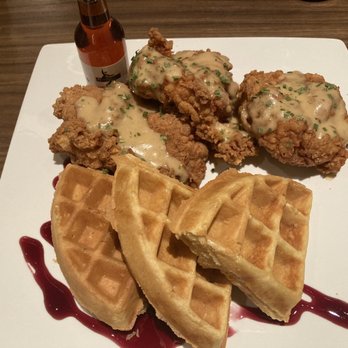 The Guest House At Graceland - Chicken and waffles from Delta's - Hotels Near Me - Memphis, Tennessee The Guest House At Graceland - Chicken and waffles from Delta's - Hotels Near Me - Memphis, Tennessee