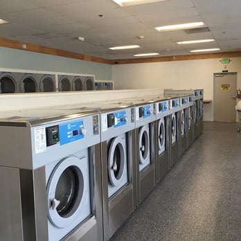 Blue Sky Eco Laundry/Lavanderia - Laundromat Near Me - Gresham, Oregon