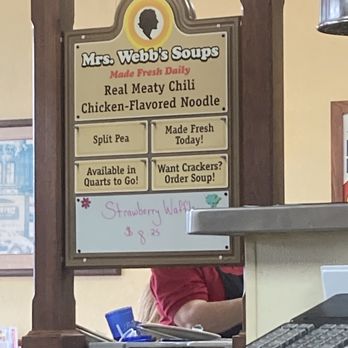George Webb - a man working at a restaurant counter - American Near Me - New Berlin, Wisconsin George Webb - a man working at a restaurant counter - American Near Me - New Berlin, Wisconsin