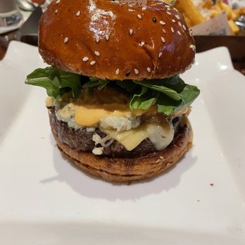 Gordon Ramsay Burger Las Vegas - Blue Cheese Burger - Burgers Near Me - Las Vegas, Nevada Gordon Ramsay Burger Las Vegas - Blue Cheese Burger - Burgers Near Me - Las Vegas, Nevada