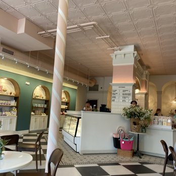 Huckleberry's - Ice Cream & Frozen Yogurt Near Me - Wisconsin Dells, Wisconsin
