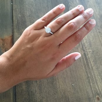 Arctic Fame Diamonds - Jewelry Near Me - Richmond, British Columbia