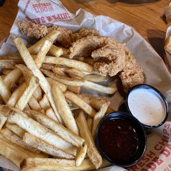 Chili's - American Near Me - Forney, Texas