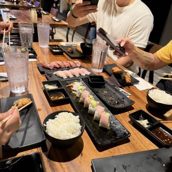 Kan Sushi - Rolls - Sushi Bars Near Me - Honolulu, Hawaii Kan Sushi - Rolls - Sushi Bars Near Me - Honolulu, Hawaii