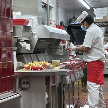 In-N-Out Burger - Fast Food Near Me - Mountain View, California In-N-Out Burger - Fast Food Near Me - Mountain View, California