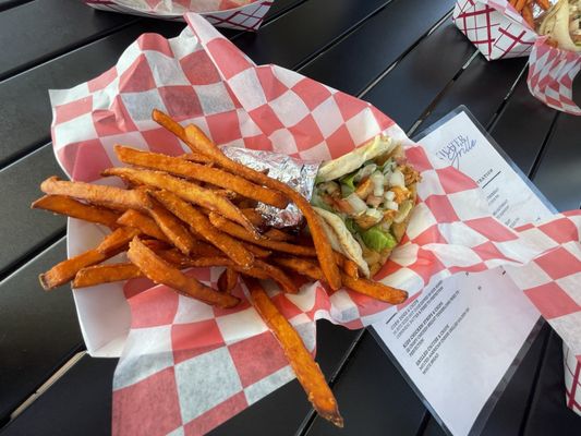 Breakwater Grille by null