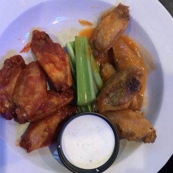 MacGregor Draft House - Sports Bars Near Me - Cary, North Carolina MacGregor Draft House - Sports Bars Near Me - Cary, North Carolina
