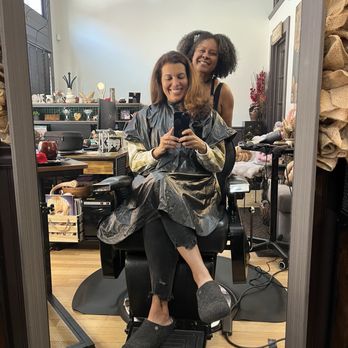 Le Petit Trésor Salon Spa - Corey is a gem. She did my root touch up and blowout. - Hair Salons Near Me - San Dimas, California