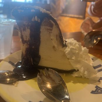 Duke's La Jolla - Hula pie - New American Near Me - La Jolla, California Duke's La Jolla - Hula pie - New American Near Me - La Jolla, California
