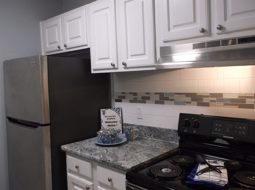 PARK PLACE APARTMENTS 401 Loring Ave Ofc, Orange Park, Florida