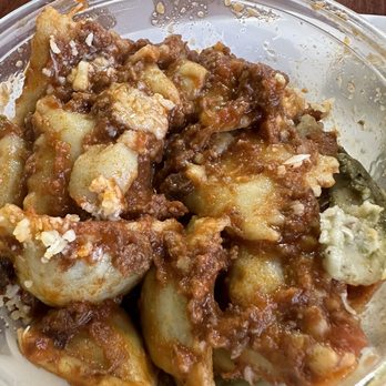 De Vinci's Delicatessen - a bowl of pasta - Italian Near Me - Lodi, California De Vinci's Delicatessen - a bowl of pasta - Italian Near Me - Lodi, California