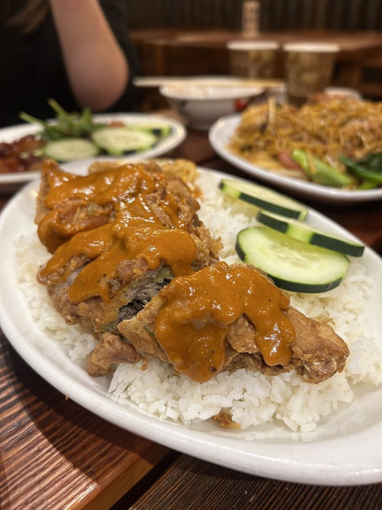 HAINAN CHICKEN HOUSE 122 Photos & 30 Reviews 4807 8th Ave, Brooklyn