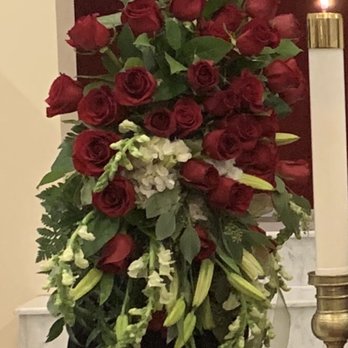 Perro's Flowers - Sad looking embarrassing half dead standing spray of flowers. I had 2 of them. - Florists Near Me - Worcester, Massachusetts
