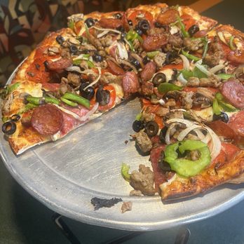 Round Table Pizza - Medium  King Arthur's - Pizza Near Me - Oceanside, California