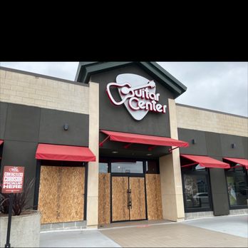 Guitar Center - Broken - Guitar Stores Near Me - Redmond, Washington