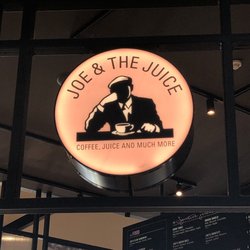Joe & The Juice - Signage