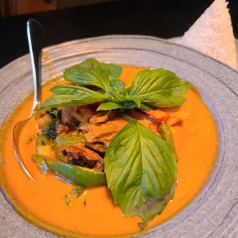 ViV - Vegetarian duck red curry - Thai Near Me - New York, New York