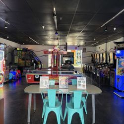 Full Hearts Arcade and Eats - Arcade next door