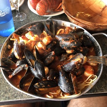 The Causeway Restaurant - Seafood Near Me - Gloucester, Massachusetts