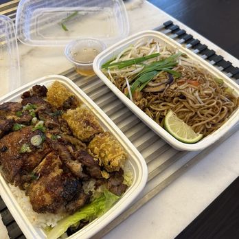 La Pho Vietnamese Restaurant - Grilled chicken pork and spring roll rice. And Bangkok pad Thai - Vietnamese Near Me - Toronto, Ontario La Pho Vietnamese Restaurant - Grilled chicken pork and spring roll rice. And Bangkok pad Thai - Vietnamese Near Me - Toronto, Ontario