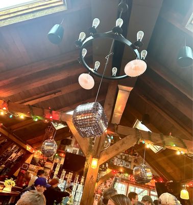 Lenny's Hideaway by null