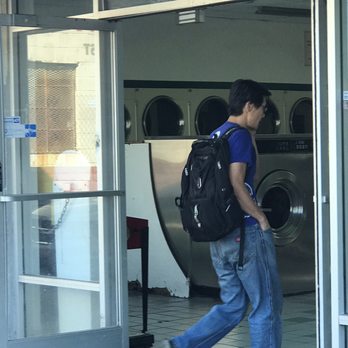 Pro Coin Laundry - This man says he the Owner but he has very bad people still - Laundromat Near Me - Richmond, California