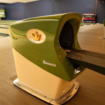Holiday Bowl - a green and white bowling alley - Bowling Near Me - Augusta, Kansas