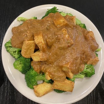 Thai Pavilion - Broccoli and Peanut - Thai Near Me - DeKalb, Illinois Thai Pavilion - Broccoli and Peanut - Thai Near Me - DeKalb, Illinois