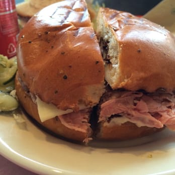Cutty's - Roast Beef 1000 - Sandwiches Near Me - Brookline, Massachusetts
