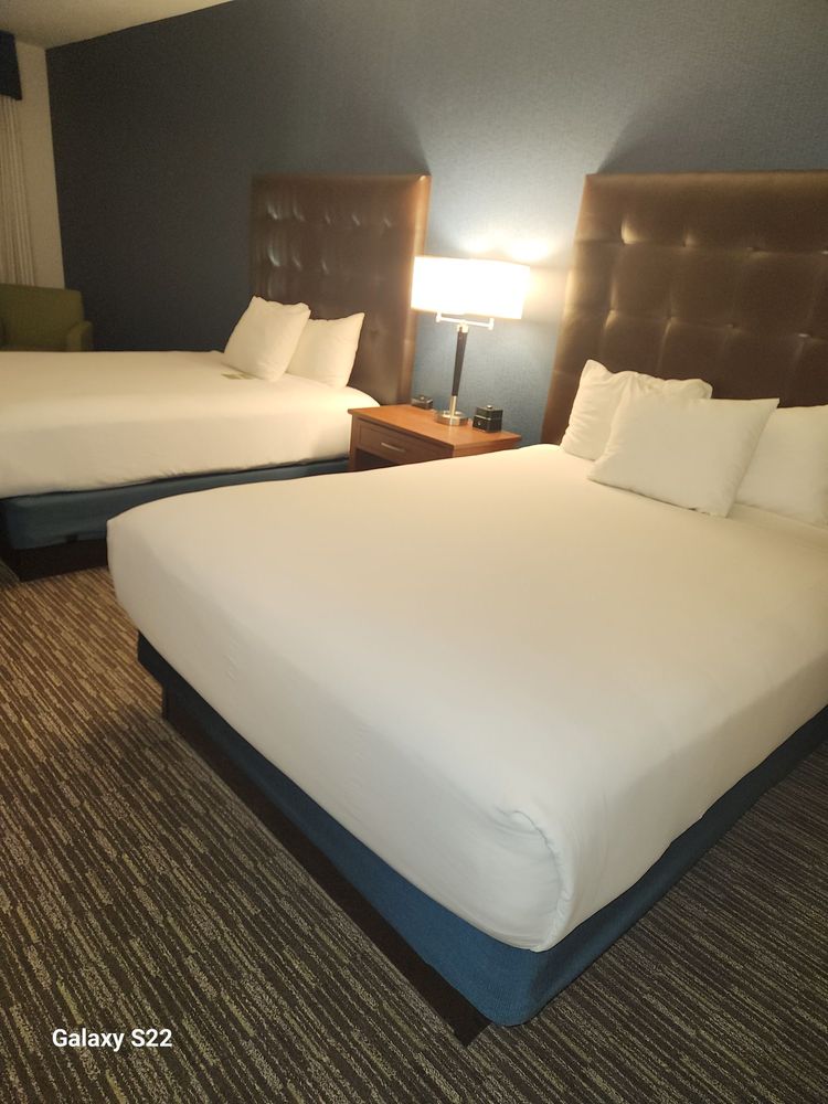 Drury Plaza Hotel Columbia East