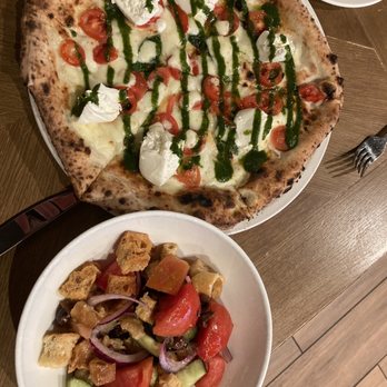 Eataly Boston - Pizza & Salad - Pizza Near Me - Boston, Massachusetts Eataly Boston - Pizza & Salad - Pizza Near Me - Boston, Massachusetts